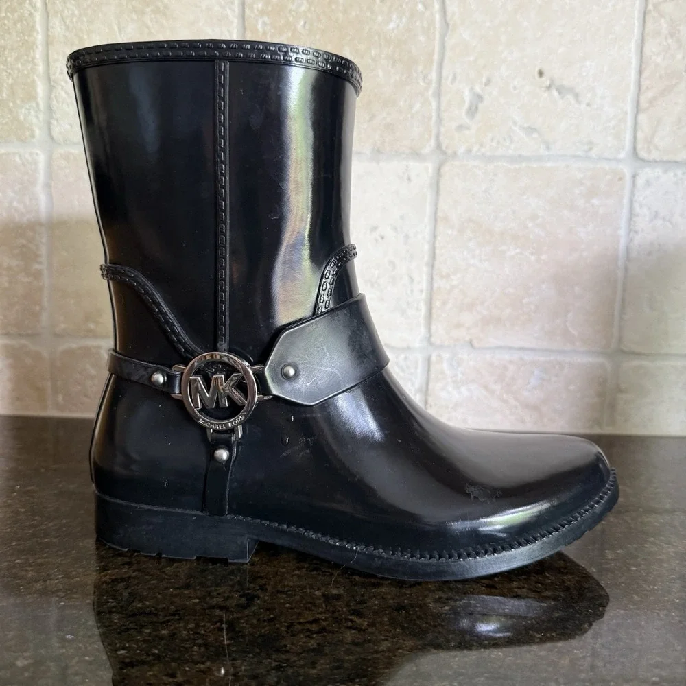Michael Kors FULTON HARNESS Black Rain Bootie Ankle Boots Shoes US 8